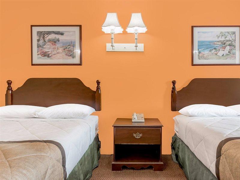 Budget Inn Mifflintown Exterior photo